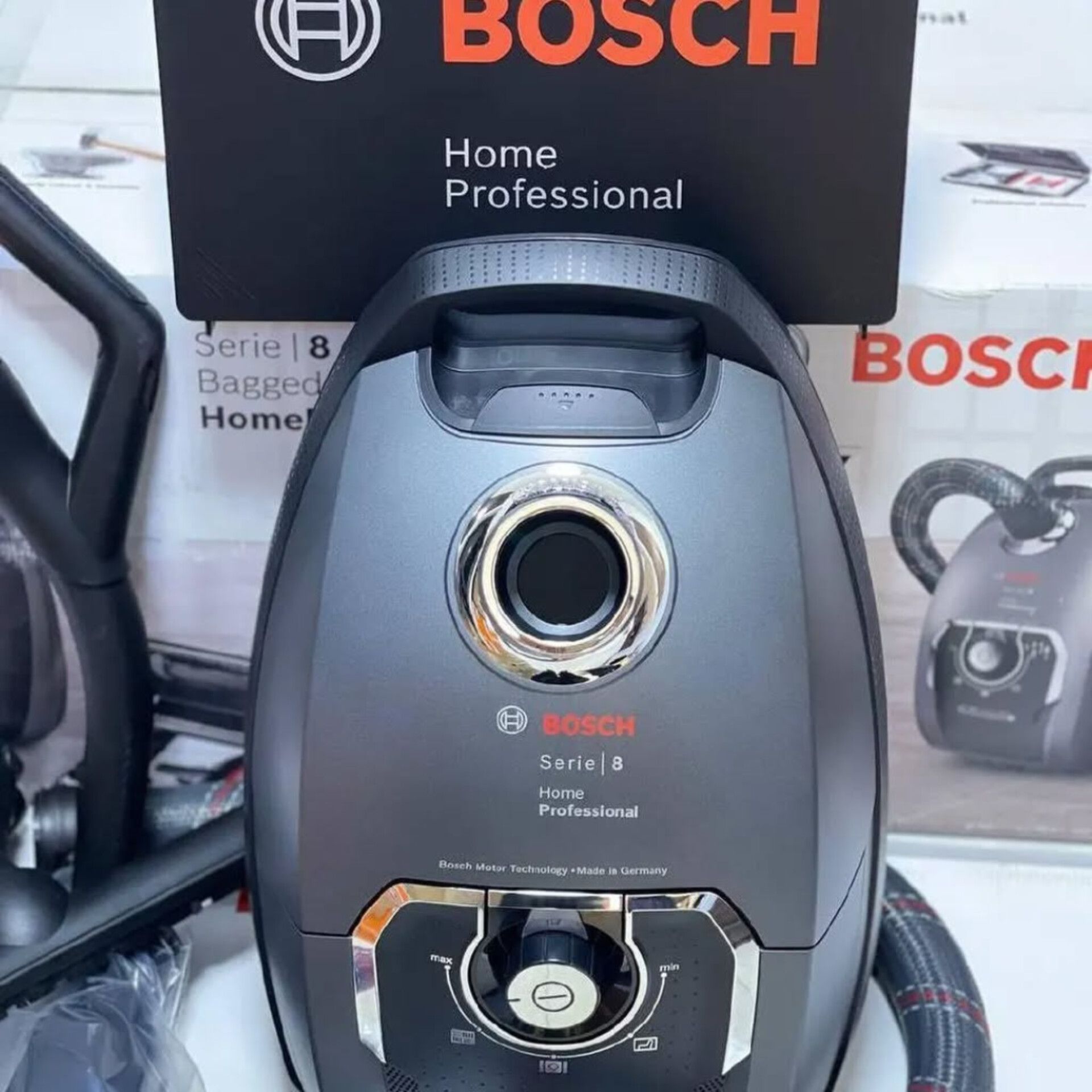 جاروبرقی بوش مدل BGL8PRO5 سری 8 اصل